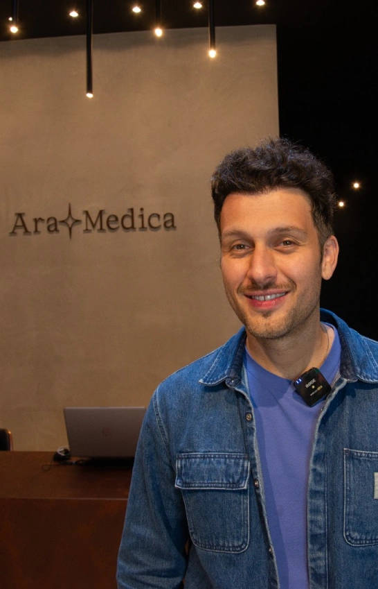 Video s výsledky po 12 měsících od transplantace vlasů